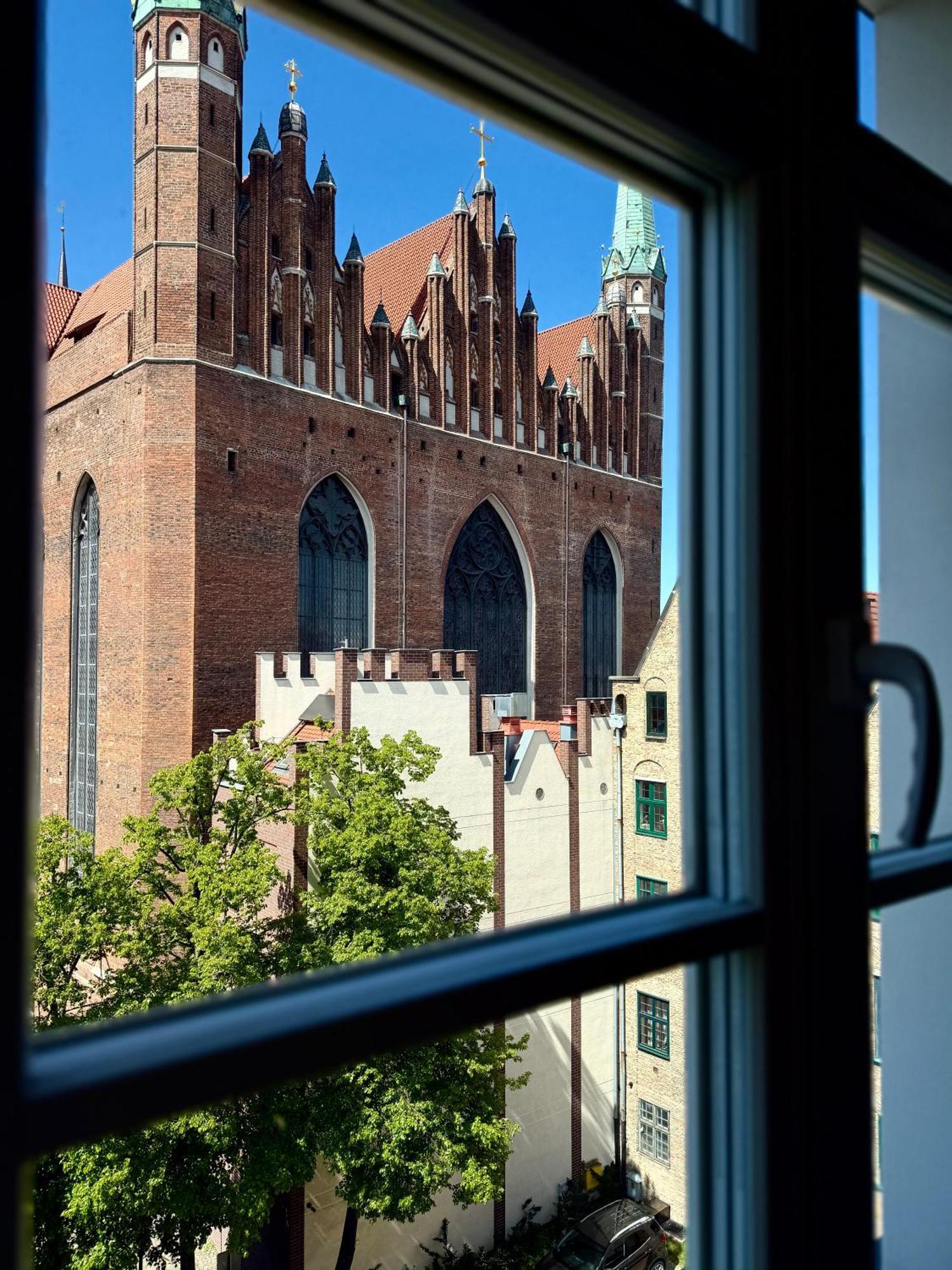 Baltic Gdansk Old Town Heart Aparthotel Exterior photo